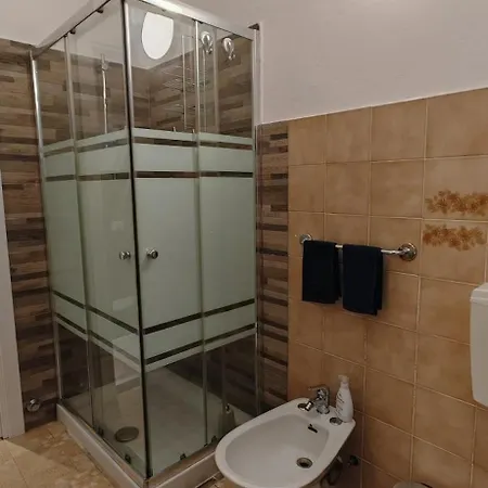La Casa Di Luca Bed & Breakfast 3*